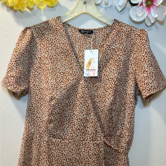 Printed Short-Sleeve Midi Dress in Brown - Picture 2 of 7